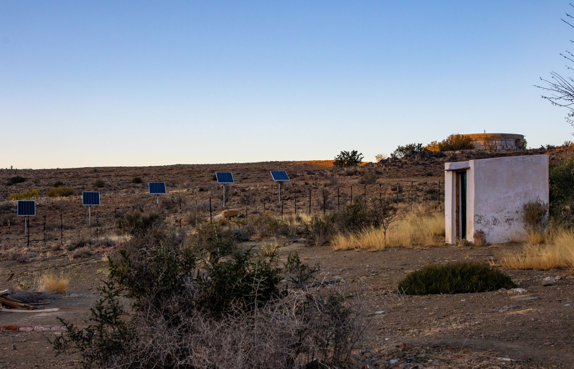 best solar water pumps body image 1
